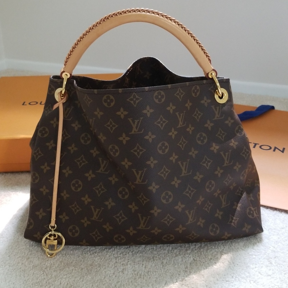 Louis Vuitton Cream and Brown Hobo Bag with Iconic Monogram